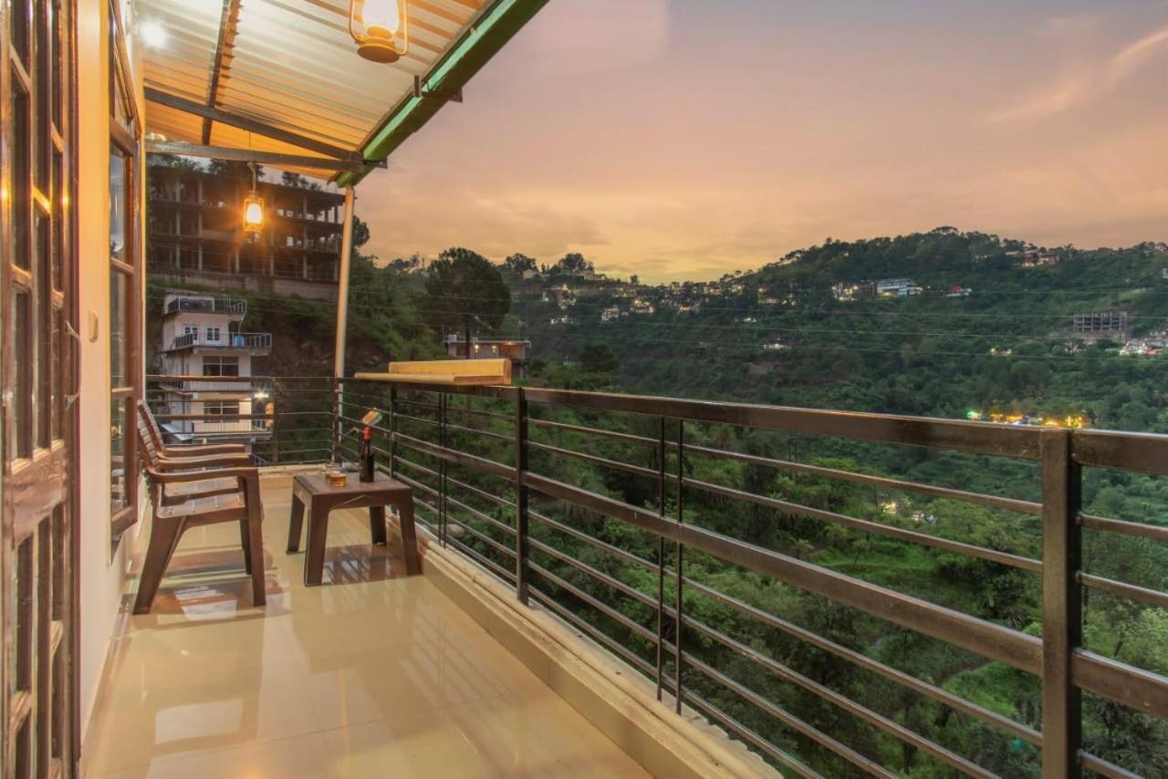 Apartmán Mountain Height Kasauli Exteriér fotografie