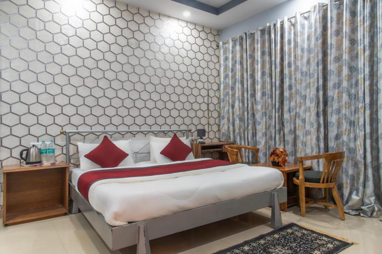 Apartmán Mountain Height Kasauli Exteriér fotografie