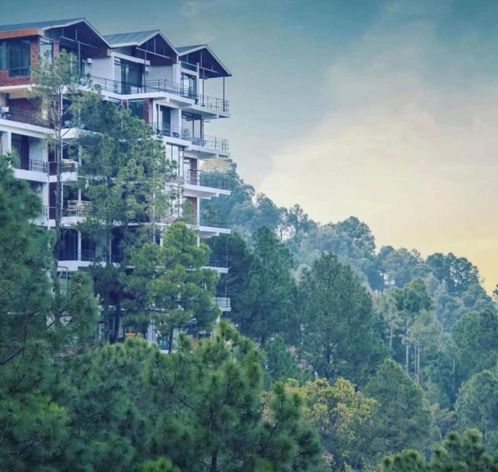 Apartmán Mountain Height Kasauli Exteriér fotografie