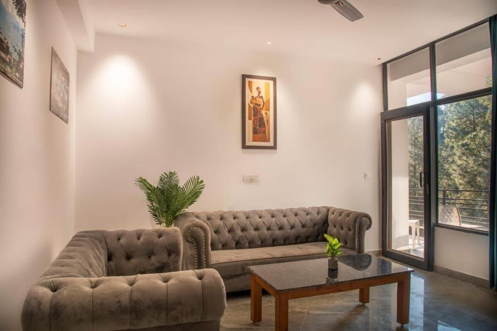 Apartmán Mountain Height Kasauli Exteriér fotografie